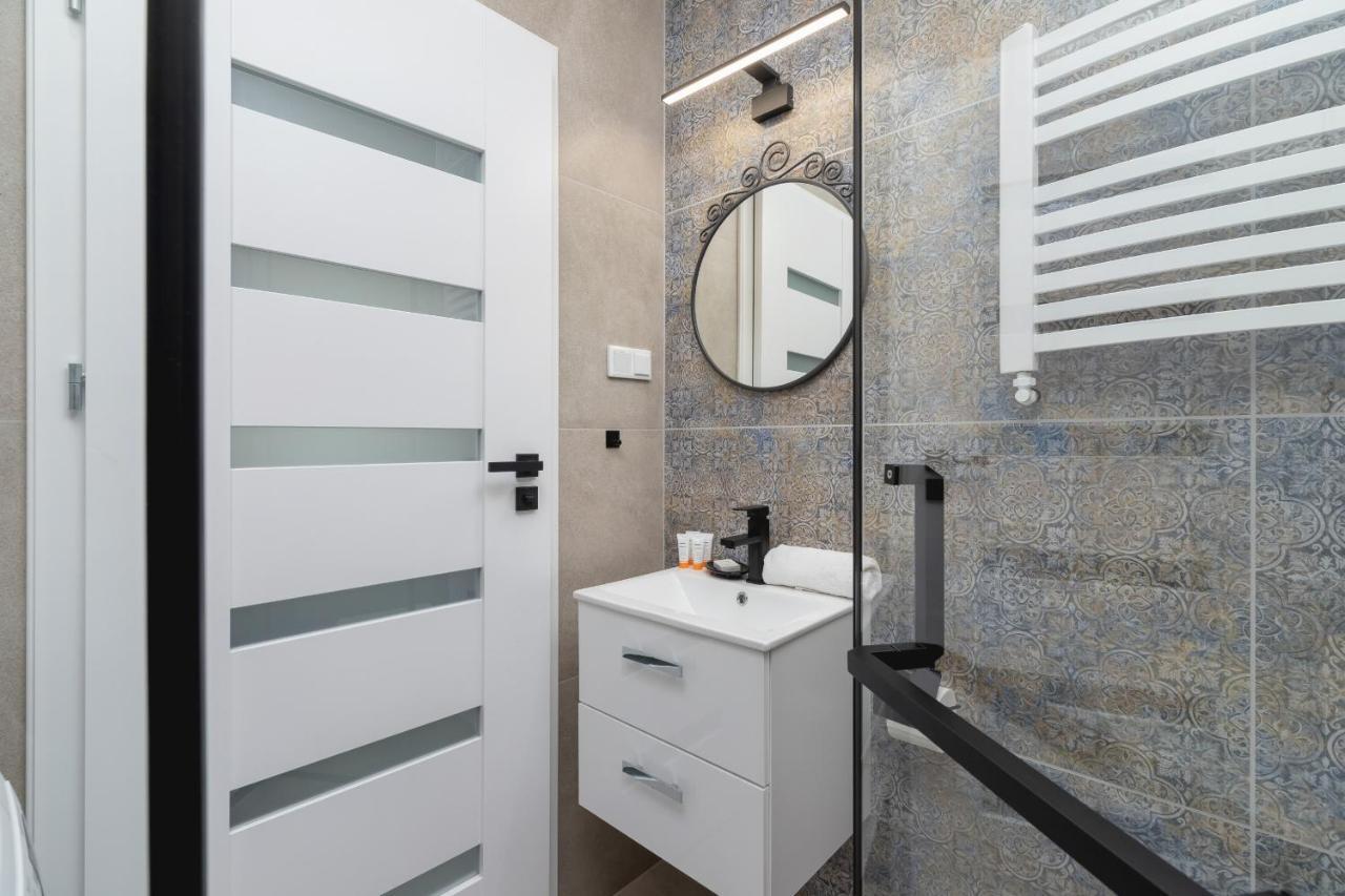 Modern Studio Cracow Rakowicka 14 By Noclegi Renters 克拉科夫 外观 照片